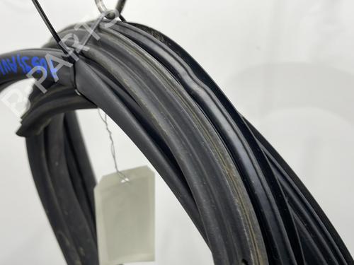 Rubber door seal RENAULT TRAFIC III Van (FG_) 1.6 dCi 90 (FGME) | BP25122592C142 