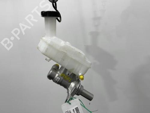 Used Brake master cylinder RENAULT CLIO V (B7_) 1.0 SCe 65 (B7MG) (67 hp) 20439758