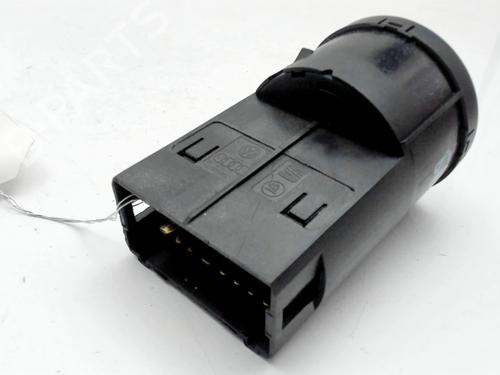 Headlight switch SKODA FABIA II (542) 1.2 TSI | BP33894794I24 - Image 4