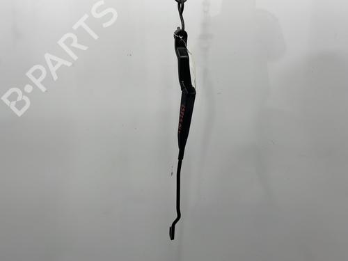 Used Front windshield wiper arm VOLVO V40 Estate (645) 1.8 i (125 hp) 23779713