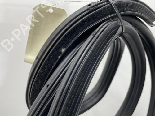 rubber-door-seal-bmw-x1-e84-2009-2010-2011-2012-2013-2014-2015-27572188 main image