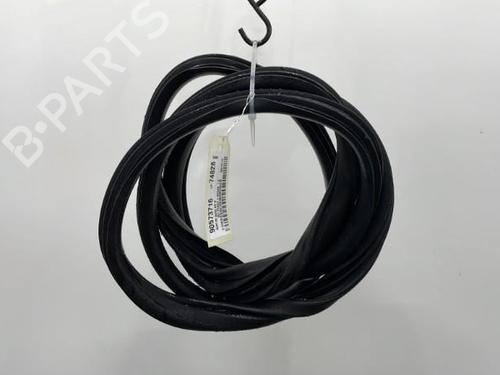 Used Rubber door seal PEUGEOT 407 SW (6E_, 6D_) 1.6 HDi 110 (109 hp) 20438838