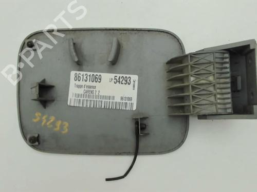 Fuel flap KIA CARENS II MPV (FJ) 2.0 CRDi | BP20389932C131 
