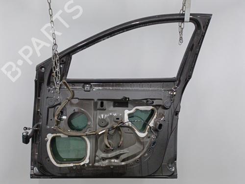 Used Right front door Right front door 22102565 22102565