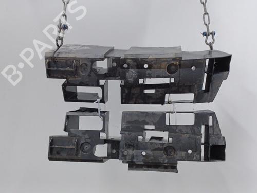 Used Front bumper reinforcement Front bumper reinforcement 20450892 20450892