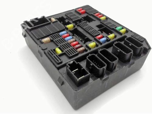 Used Fuse box Fuse box RENAULT SCÉNIC III (JZ0/1_) 1.9 dCi (JZ0J, JZ1J, JZ1K, JZ1S) (131 hp) 26666713 26666713