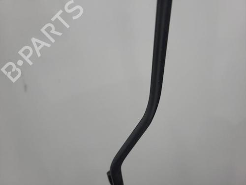 Used Front windshield wiper arm KIA SOUL I (AM) 1.6 CRDi 128 (126 hp) 20420465