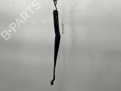Used Front windshield wiper arm VW GOLF VII (5G1, BQ1, BE1, BE2) 1.6 TDI (105 hp) 22104815
