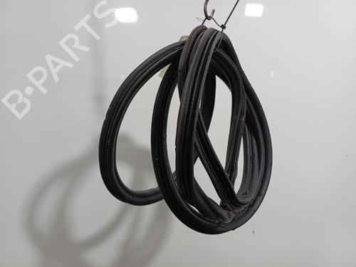 rubber-door-seal-vw-golf-v-1k1-2003-2004-2005-2006-2007-2008-2009-2010-37458590 main image