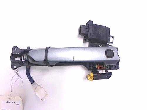Used Front left exterior door handle TOYOTA RAV 4 III (_A3_) 2.2 D 4WD (ALA30_, ALA30R) (136 hp) 20429563