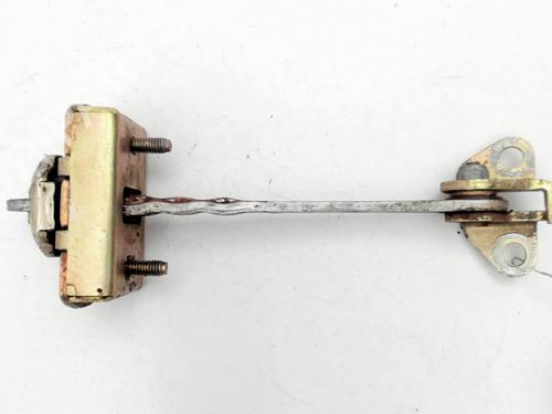 Used Hinge/Door check strap Hinge/Door check strap MERCEDES-BENZ SPRINTER 2-t Van (B901, B902) 208 CDI (901.661, 901.662, 902.661, 902.662) (82 hp) 32630933 32630933
