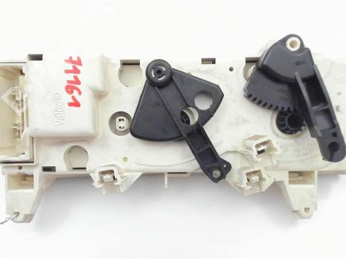 Used Climate control RENAULT MEGANE I (BA0/1_) 1.4 16V (BA0D, BA1H, BA0W, BA10) (95 hp) 20401479