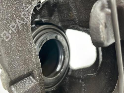 Used Right front brake caliper Right front brake caliper FORD FIESTA VII (HJ, HF) 1.0 EcoBoost (101 hp) 20397546 20397546