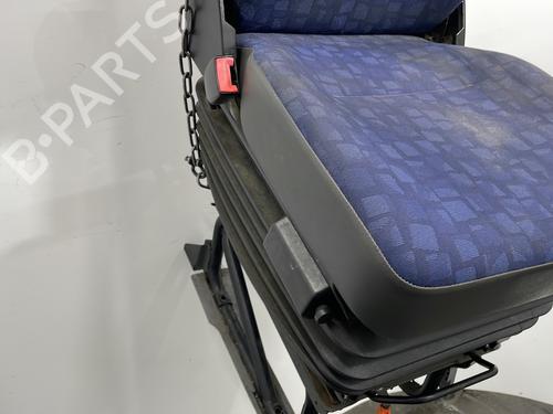Asiento delantero izquierdo IVECO DAILY III Van 35 C 12 V, 35 S 12 V (AGKA43A2, AGKB43A2, AGKB46A2,... | BP30864244C15