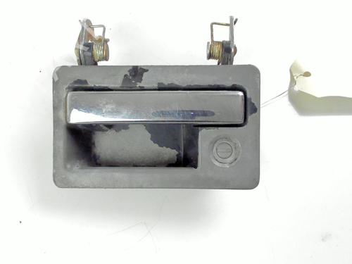 Used Rear right exterior door handle Rear right exterior door handle CHRYSLER VOYAGER I (AS) 2.5 (98 hp) 21231241 21231241