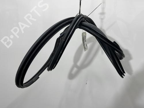 borracha-vedante-da-porta-toyota-prius-plus-_w4_-2011-32373717 main image