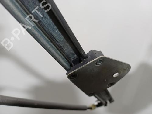 Used Front right window mechanism Front right window mechanism PEUGEOT 307 CC (3B) 2.0 16V (140 hp) 40199334 40199334