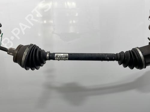 Drivksel foran venstre AUDI A4 B7 Avant (8ED) 1.9 TDI (116 hp) 30822482