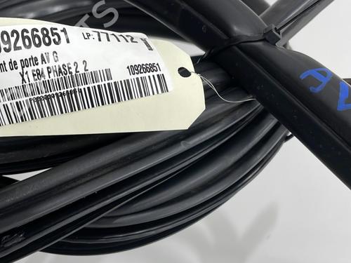 Rubber door seal BMW X1 (E84) sDrive 18 d | BP27572190C142 