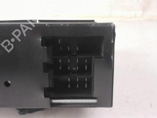 Used Radio Radio OPEL SINTRA (APV) 2.2 i 16V (OUN16, Y94) (141 hp) 21239980 21239980