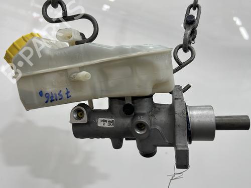 Used Brake master cylinder VW TRANSPORTER T5 Van (7HA, 7HH, 7EA, 7EH) 2.0 TDI (102 hp) 27985255