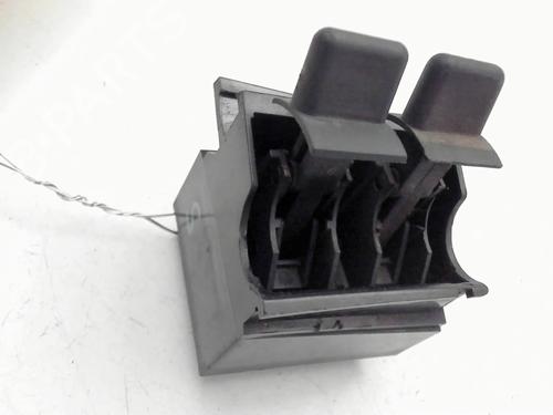 Used Left front window switch Left front window switch 39575786 39575786