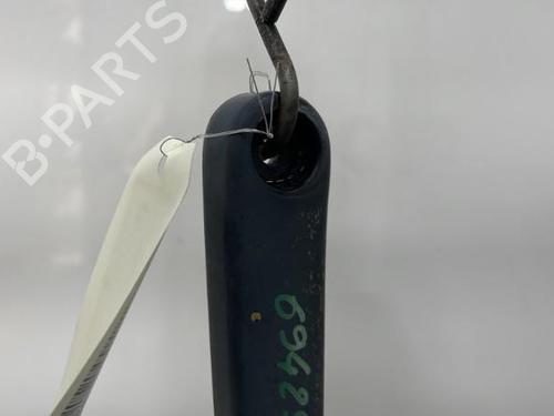 Used Front windshield wiper arm Front windshield wiper arm SAAB 9-3 (YS3F, E79, D79, D75) 1.9 TiD (120 hp) 21240468 21240468