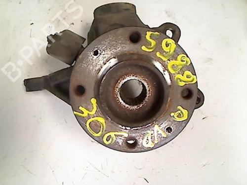 Used Right front steering knuckle PEUGEOT 306 Break (7E, N3, N5) 1.9 D (69 hp) 20414112