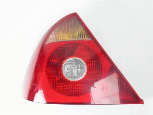 Used Left taillight FORD MONDEO III Saloon (B4Y) 1.8 16V (110 hp) 30136924