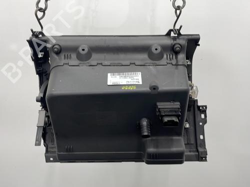 Guantera Guantera VW TOURAN (1T1, 1T2) 1.9 TDI (105 hp) 21098107 21098107