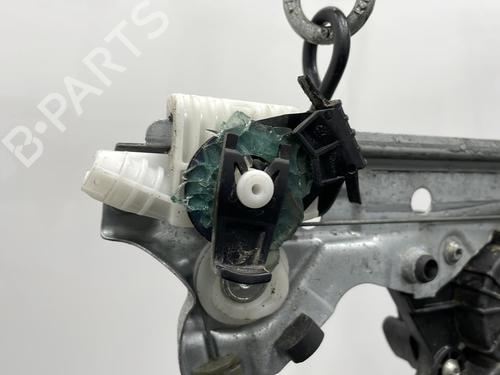 Used Front right window mechanism Front right window mechanism RENAULT MEGANE IV Hatchback (B9A/M/N_) 1.2 TCe 100 (B9MS) (100 hp) 20463872 20463872