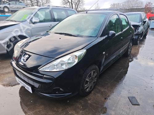 Brugte PEUGEOT 206+ (2L_, 2M_) 1.4 HDi eco 70 (68 hp) 4441425