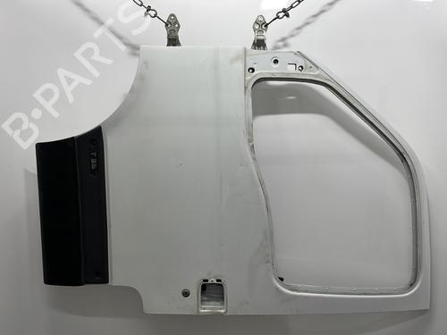 Used Left front door RENAULT MASTER II Van (FD) 2.5 D (80 hp) 26532322