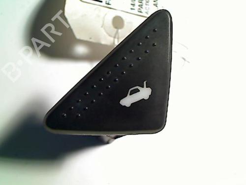 Used Tailgate handle FORD FOCUS I (DAW, DBW) 1.8 16V (115 hp) 20431329