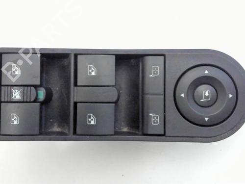 Fensterheberschalter links vorne für OPEL ZAFIRA / ZAFIRA FAMILY B (A05) 1.7 CDTI (M75) (110 hp) 30688959