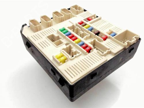fuse-box-renault-laguna-iii-bt01-2007-2008-2009-2010-2011-2012-2013-2014-2015-24473759 main image