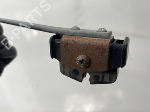 Used Front windshield wiper arm Front windshield wiper arm RENAULT MASTER I Van (T__) 28-35 2,5 D (75 hp) 27934267 27934267