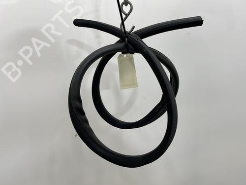 Used Rubber door seal MERCEDES-BENZ CLK (C209) CLK 220 CDI (209.308) (150 hp) 29043563