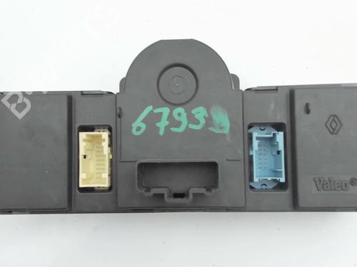 Climate control RENAULT MEGANE II Estate (KM0/1_) 1.5 dCi (KM0F, KM0T, KM2B) | BP20428465I5