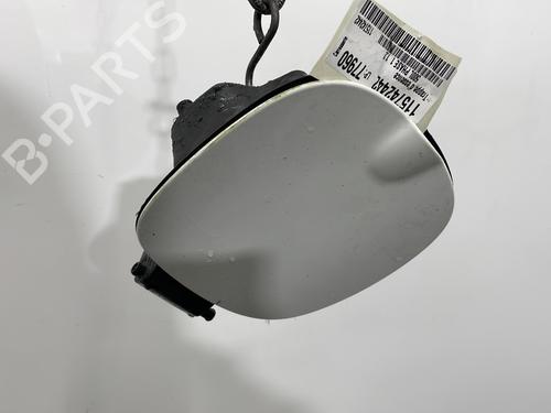 tapa-exterior-combustible-fiat-500l-351_-352_-2012-30443904 main image