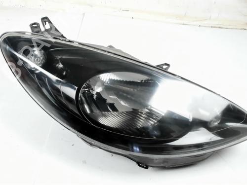 Right headlight PEUGEOT 1007 (KM_) 1.4 HDi | BP31839341C29