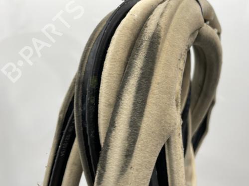 rubber-door-seal-bmw-7-e65-e66-e67-2001-2002-2003-2004-2005-2006-2007-2008-2009-25445226 main image