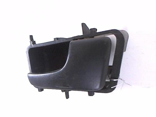 Used Front right interior door handle Front right interior door handle VW PASSAT B3/B4 (3A2, 35I) 1.6 TD (80 hp) 25265116 25265116