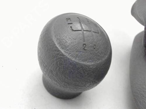 Used Shift knob Shift knob RENAULT CLIO II (BB_, CB_) 1.4 (B/CB0C, B/CB0S) (75 hp) 40224435 40224435