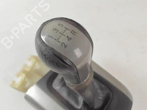 Gear lever TOYOTA RAV 4 II (_A2_) 2.0 D 4WD (CLA20_, CLA21_, CLA20R, CLA21R) | BP21206920M90 