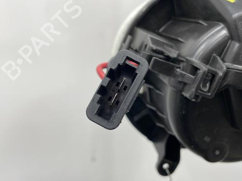 Used Heater blower motor Heater blower motor VW POLO VI (AW1, BZ1, AE1) 1.6 TDI (95 hp) 24810097 24810097