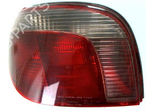 Venstre baglygte TOYOTA YARIS (_P1_) 1.4 D-4D (NLP10_, NLP10R) (75 hp) 20472409