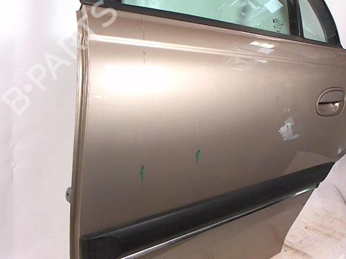 Used Left rear door Left rear door 20416103 20416103