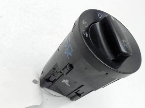 Headlight switch SKODA FABIA II (542) 1.2 TSI | BP33894794I24 - Image 2
