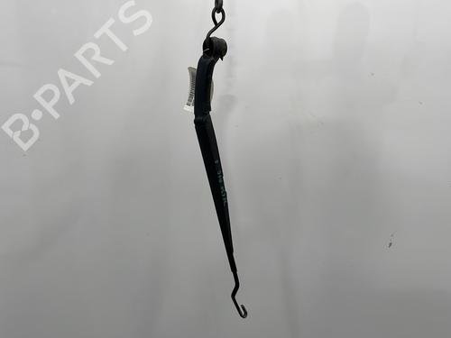 Used Front windshield wiper arm HYUNDAI i20 II (GB, IB) 1.2 (84 hp) 21062298